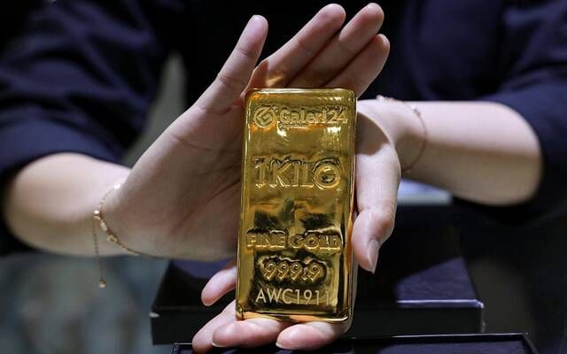 أسعار الذهب تستقر قرب أعلى مستوياتها في ثلاثة أشهر