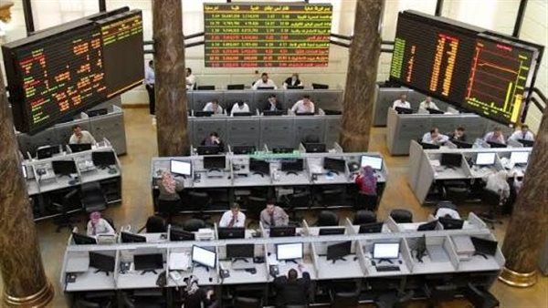 البورصة تتلون بالأخضر والأحمر في مستهل تعاملات آخر جلسات الأسبوع