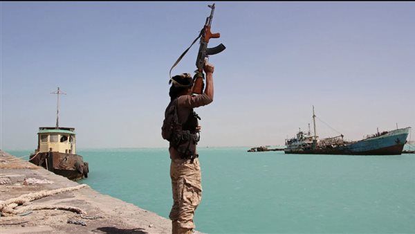 سماع دوي انفجارين في المخا باليمن