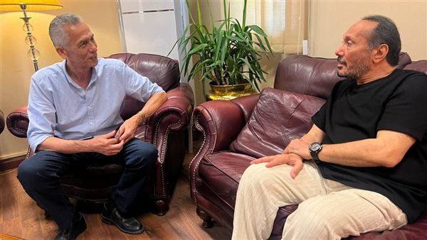 رئيس الأوبرا خلال استقباله علي الحجار: مشروع "100 سنة غنا" توثيق لمسيرة الغناء والموسيقى