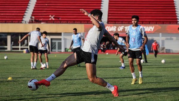 الأهلي يستأنف تدريباته استعدادًا لمباراة سموحة في الدوري الممتاز