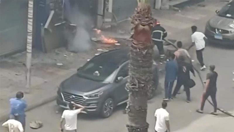حريق هائل بمحل تجاري