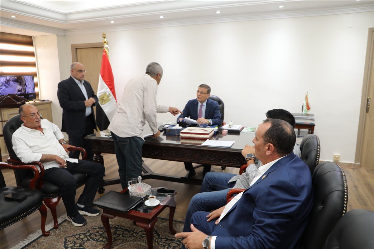 وزير الزراعة وعدد من أعضاء مجلس النواب، فيتو