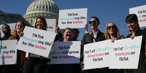 "تيك
      توك"
      يقاضي
      الحكومة
      الأمريكية
      بسبب
      حظره
      على
      أراضيها
      مؤكدًا
      "انتهاك
      غير
      مسبوق"