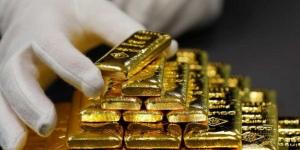 تراجع
      أسعار
      الذهب
      عالمياً
      بأكثر
      من
      1%