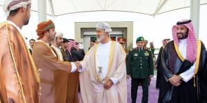 الأمير محمد بن سلمان يستقبل السلطان هيثم بن طارق سلطان عمان ( صور)