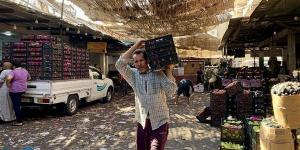قبل أن يطوي الصيف صفحته.. «وكالة الحضرة» تزن بهجة الناس بالكيلو (صور)