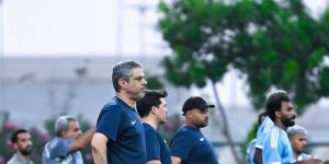 معتمد جمال يعقد جلسة للاعبي الزمالك قبل انطلاق مشوار دوري أبطال أفريقيا