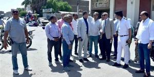 محافظ الأقصر يتابع الموقع الجديد لسوق الخضروات الأسبوعي