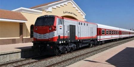 انطلاق القطار الثالث الإضافي إلى أسيوط لخدمة زوار احتفالات عيد السيدة العذراء بدرنكة