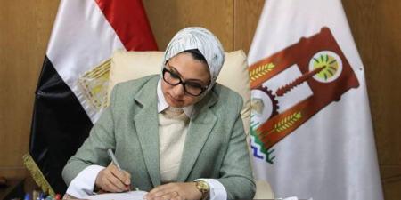 اشتباه تسمم غذائي بعد تناول وجبات من مطعم بالخارجة