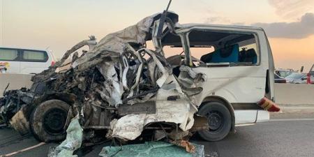 مصرع شخصين وإصابة 4 آخرين في انقلاب ميكروباص على كوبري الحضارات بالبساتين