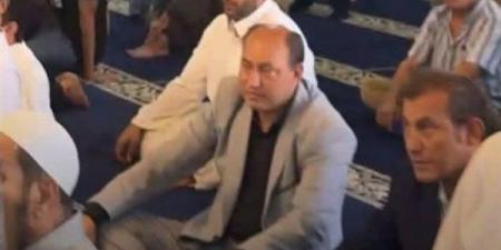 في مشهد يجسد الوحدة الوطنية، مسيحي يشارك في افتتاح "مجمع الرحمة الإسلامي" بطوخ