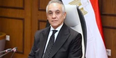 استعدادا لتطبيق قانون الإجراءات الجنائية الجديد، وزير العدل ونقيب المحامين يتفقدان مشروعات التحول الرقمي بمحكمة القاهرة الجديدة