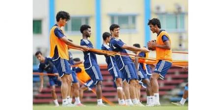 «أزرق الشباب» يلاقي كمبوديا بـ «حسابات معقدة»