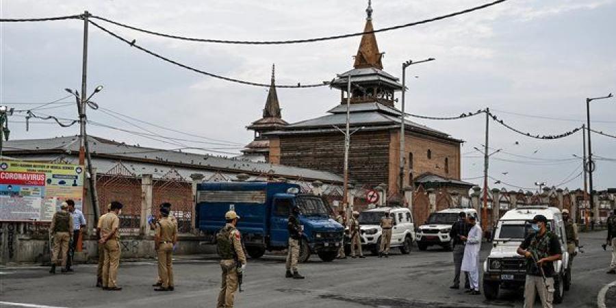 قتيلان
      وعشرات
      الجرحى
      إثر
      اشتباكات
      دامية
      بعد
      هدم
      مسجد
      في
      الهند