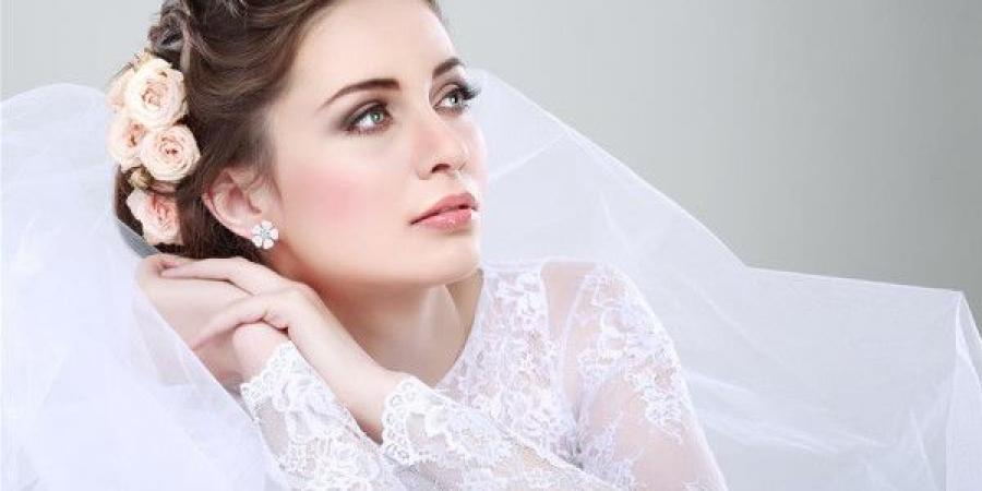 كيف
      تحصلين
      على
      بشرة
      مثالية
      لحفل
      الزفاف؟