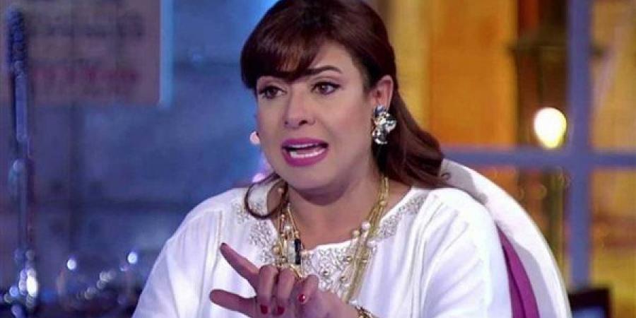 نشوى مصطفى: أبكي كلما نظرت لأحفادي وهذا آخر شيء قاله لي زوجي قبل وفاته (فيديو)