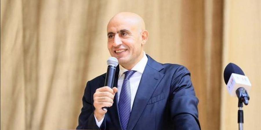 هل نظام البكالوريا مرتبط بشخص وزير التعليم؟ هذا ما سيحدث عن مغادرة عبد اللطيف للوزارة (فيديو)