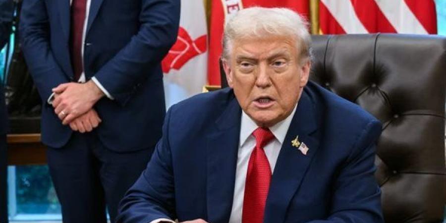 خبير استراتيجي: ترامب يستخدم "نظرية الرجل المجنون" في محاولة لتغيير العالم
