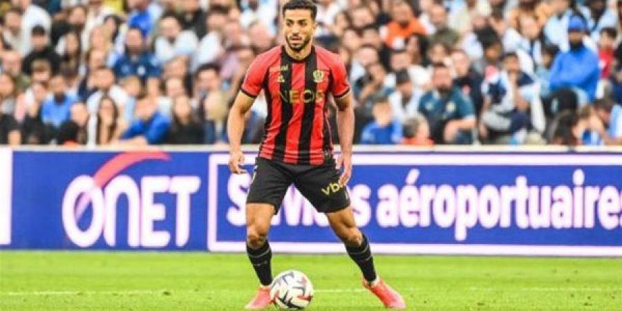 بعد عام و4 أشهر، محمد عبد المنعم يزين تشكيل نيس أمام باريس بالدوري الفرنسي