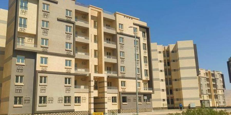 بدء استكمال تسليم وحدات مشروع "810 عمارة" بحدائق أكتوبر