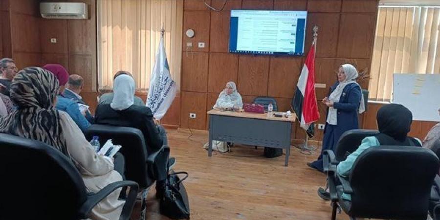 جامعة دمنهور تنظم ورشة عمل بكلية الهندسة لاستيفاء معايير الاعتماد المؤسسي (صور)
