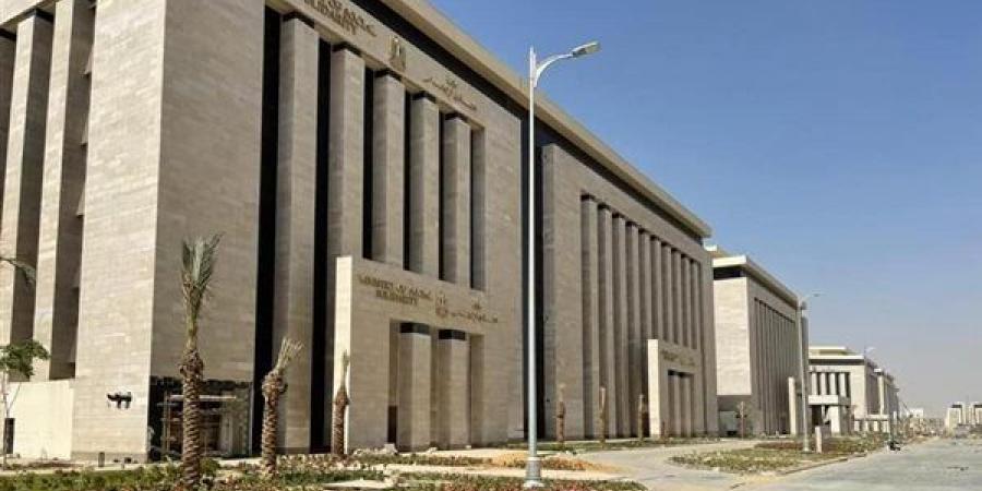 طرح بأنشطة عمراني وتجاري وترفيهي بالعاشر من رمضان