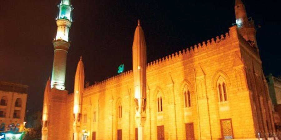 مواقيت الصلاة، موعد أذان العشاء اليوم الإثنين في القاهرة والمحافظات