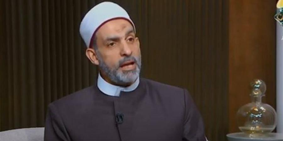 هل تأثم الزوجة لمقاطعتها زوجها بسبب الخيانة وعدم النفقة؟ أمين الفتوى يجيب (فيديو)