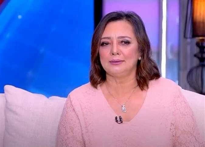 عزة بهاء ترفض مطاردة الأضواء: «أنا ممثلة مش موديل.. وعمركم شفتوا عبلة كامل بتروح مهرجان؟»