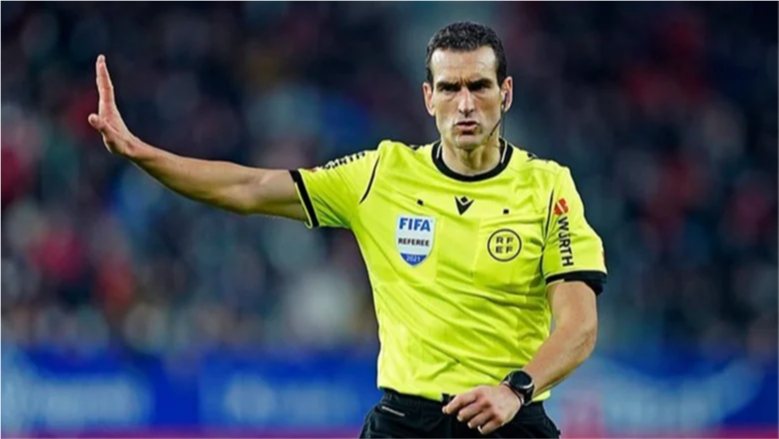 رسميًا.. "مارتينيز مونويرا" حكمًا لمباراة برشلونة وريال مدريد في الكلاسيكو