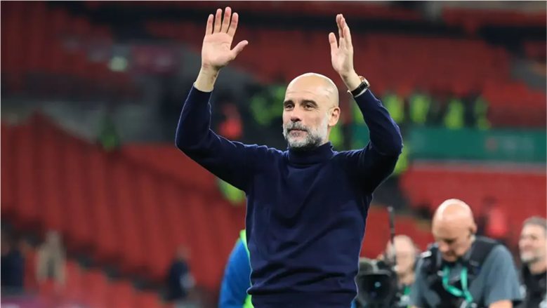 جوارديولا يعود إلى ملعب مانشستر سيتي لدعم النادي
