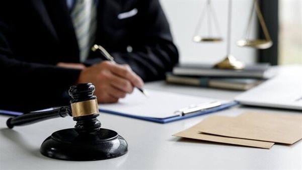 المحكمة تواجه سيدات جريمة الكلور بالاتهامات الموجهة لهم بقتل أطفال الصف بحقنة