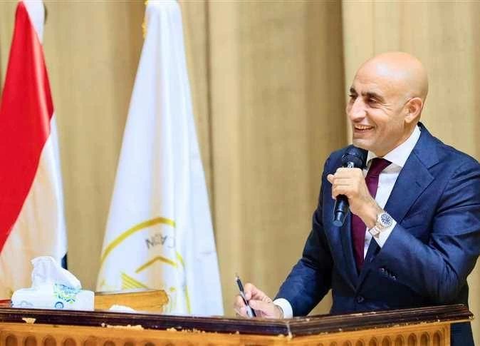 «امتحانات الثانوية العامة من الكتاب».. تفاصيل توزيع الأسئلة في نظام 2027 الجديد
