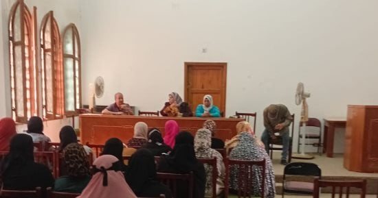 ندوة بأبو سلطان للتعريف بخدمات صندوق التنمية المحلية وتشجيع العمل الحر بالإسماعيلية