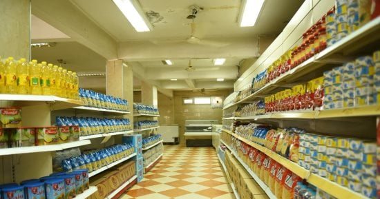 ثبات الأسعار الرسمية للسكر والأرز والزيت والدقيق بسوهاج اليوم الأربعاء