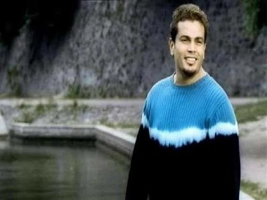«تملي معاك» لعمرو دياب.. حكاية أغنية عمرها 26 عامًا اختارها رئيس وزراء ماليزيا للترحيب بـ الرئيس السيسي