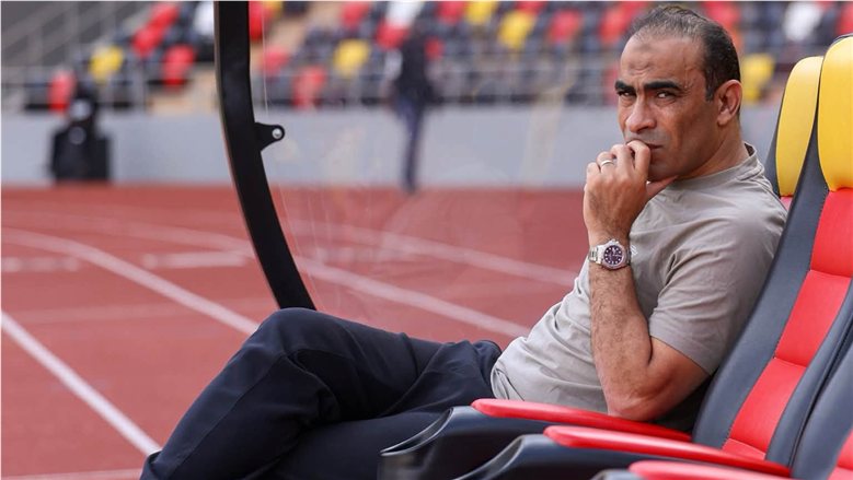 سيد عبالحفيظ يجتمع بلاعبي الأهلي في أوغندا قبل مواجهة كيتارا