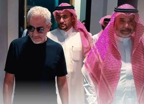 تركي آل الشيخ يشارك متابعيه لحظة وصول فضل شاكر إلى السعودية استعدادًا لحفله (فيديو)