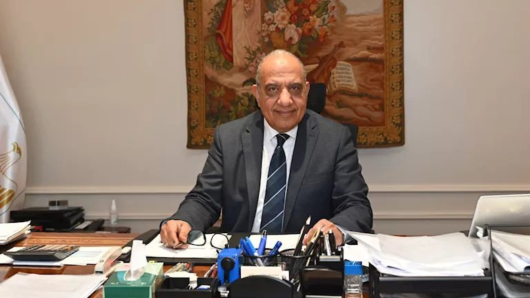 وزير الكهرباء يكشف مفاجأة بشأن الفاقد الكهربائي ونسب التعدي على التيار