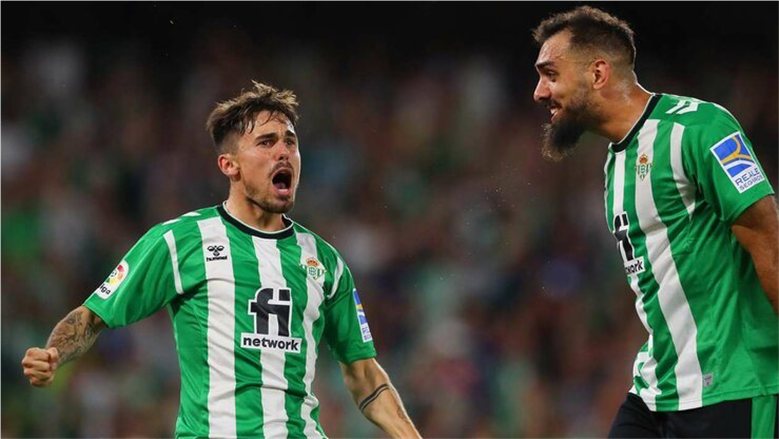 ريال بيتيس يعادل رقمًا تاريخيًا في الدوري الإسباني قبل مواجهة برشلونة