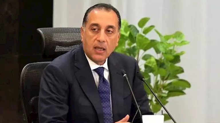 مدبولي: الدولة أمام 3 بدائل في ظل ارتفاع أسعار البترول إلى 110 دولار للبرميل
