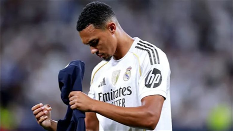 ليفربول يرفض إنقاذ أرنولد.. 4 أندية تترقب موقفه مع ريال مدريد