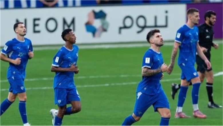 الهلال يحسم كلاسيكو السعودية أمام الاتحاد بثلاثية مثيرة ويبتعد بالصدارة