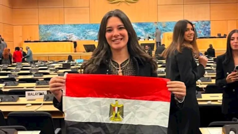 متطوعة مصرية تشارك في أعمال أكاديمية القيادة الشبابية العالمية 2026 بجنيف