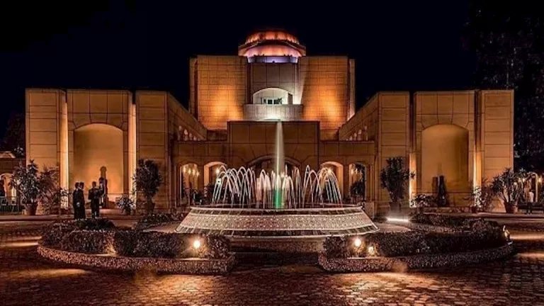 «عبق إيطالي».. مجدي بغدادي يقود أوركسترا القاهرة السيمفوني بالأوبرا