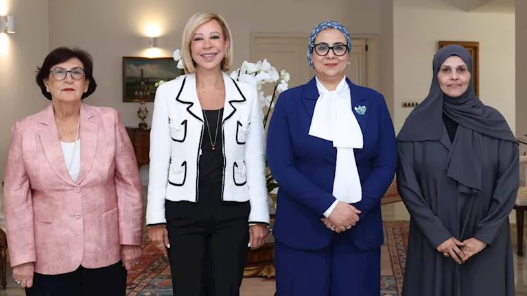 السيدة الأولى للبنان تستقبل رئيسة المجلس القومي للمرأة لبحث تعزيز التعاون المشترك