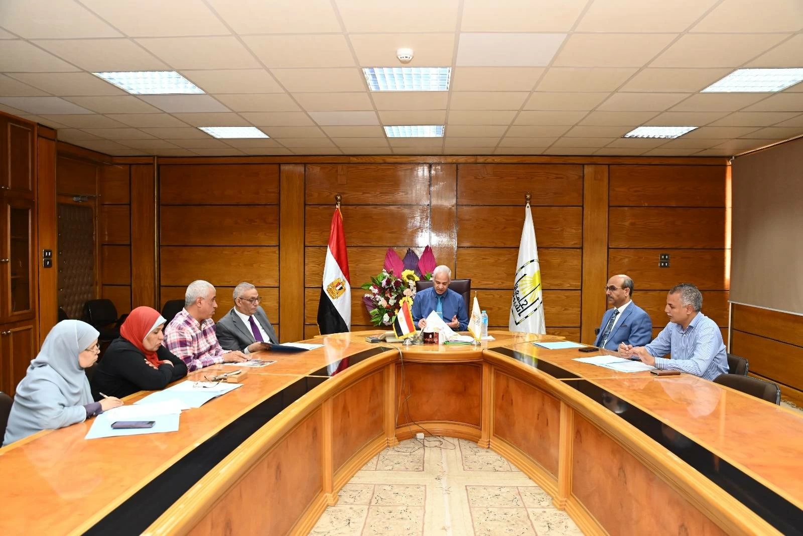 رئيس جامعة أسيوط يعقد اجتماع لصندوق التكافل الاجتماعي لبحث زيادة الدعم المقدم للطلاب