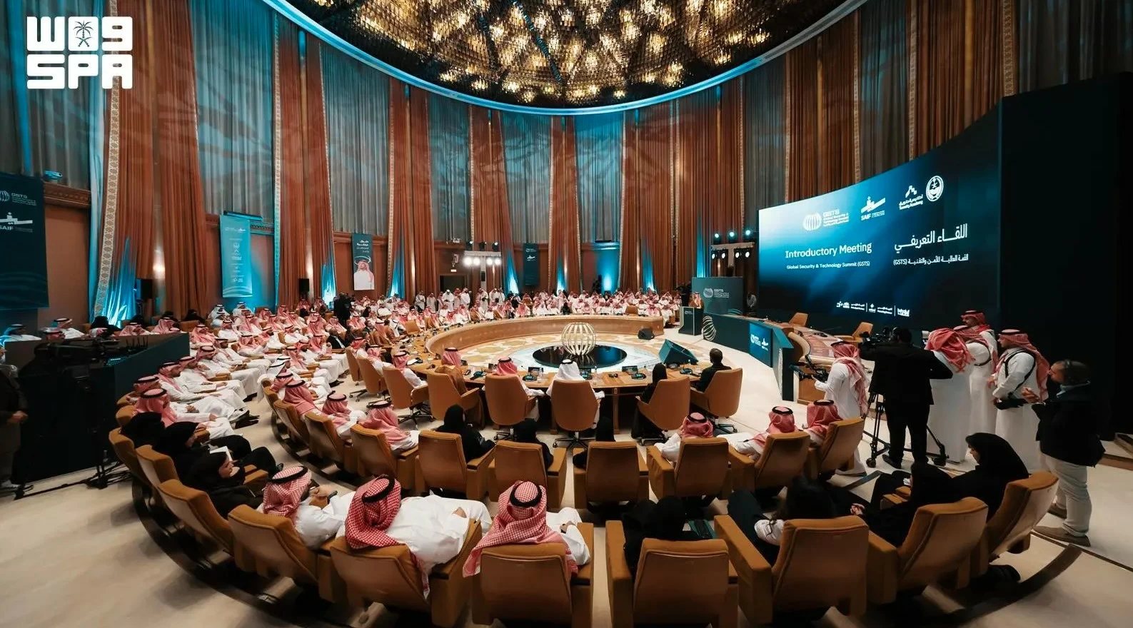 اللجنة المنظمة للقمة العالمية للأمن والتقنية تستعرض برامج القمة وفعالياتها المصاحبة
